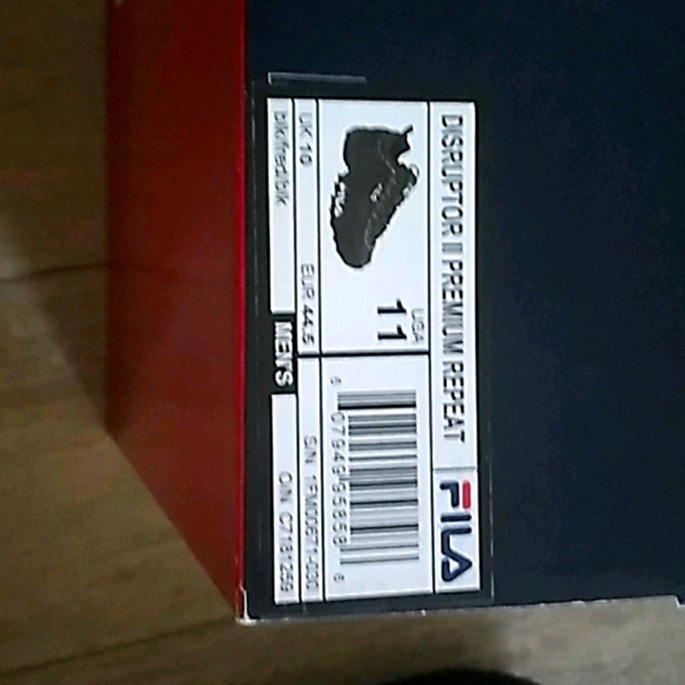 Men size 11 filas, all black. With box.